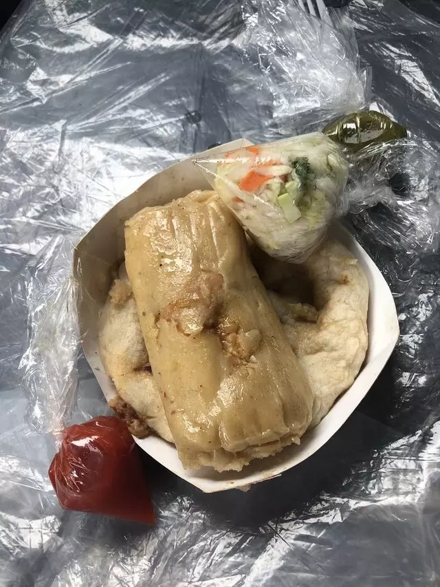 Sunsenpteque Tamale Y Pupusa