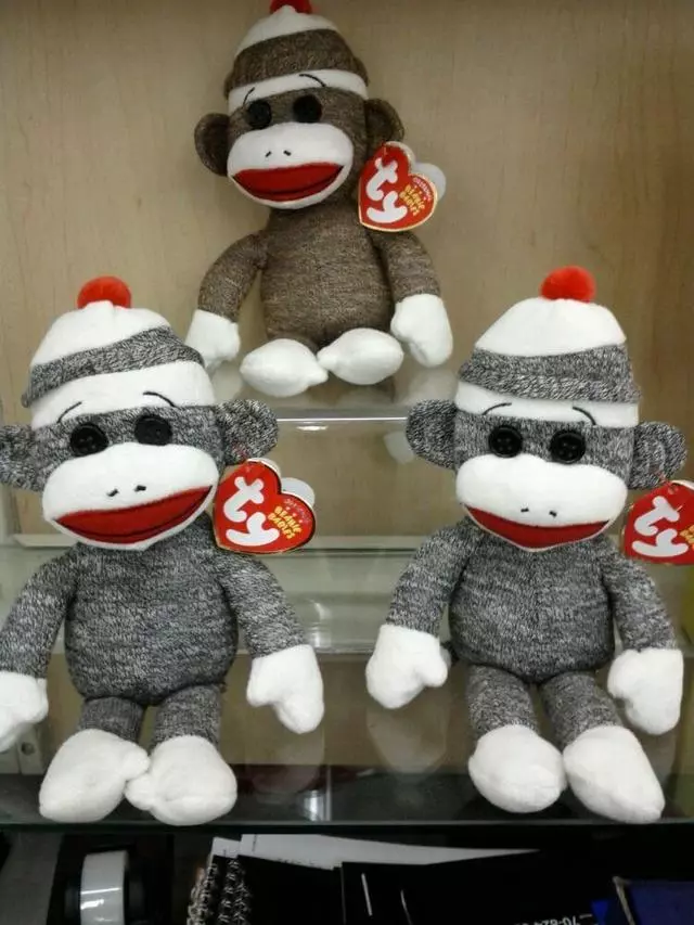 Annie’s Hallmark Shop
