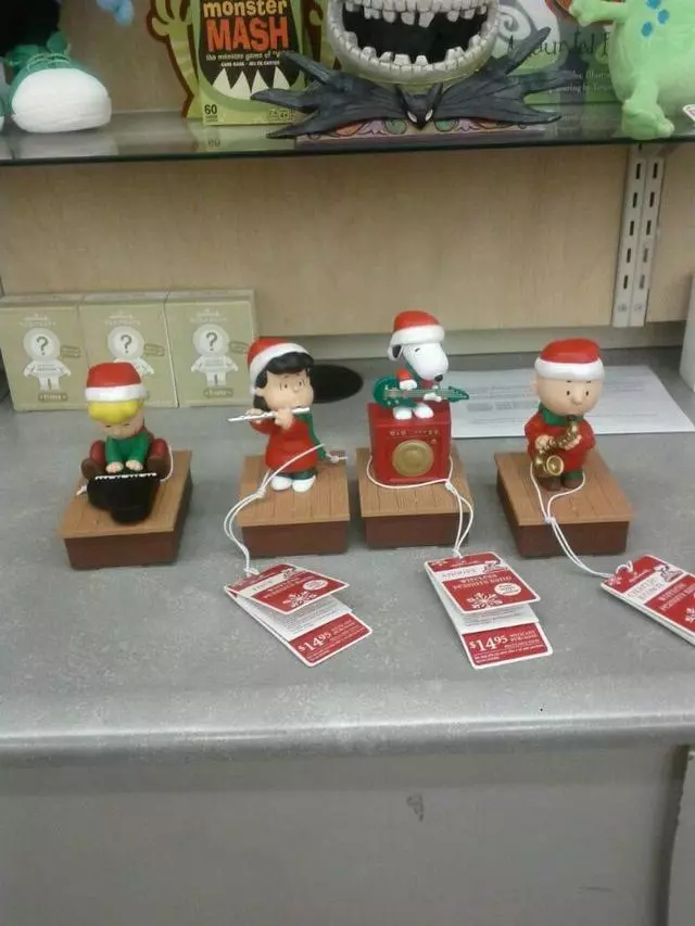 Annie’s Hallmark Shop