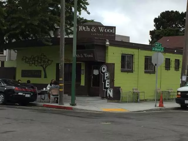 10th & Wood
