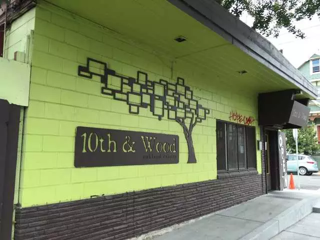 10th & Wood