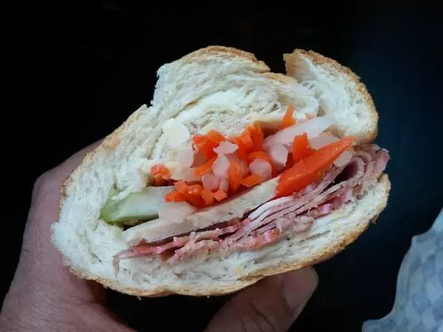 Annie’s Deli