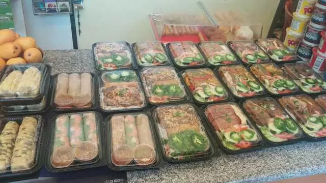 Annie’s Deli