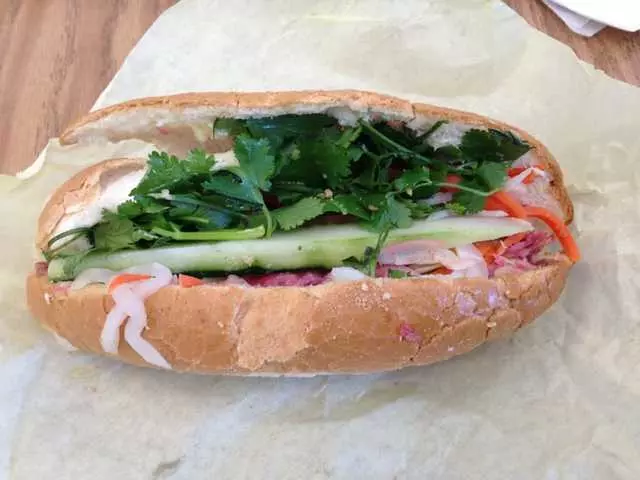 Annie’s Deli