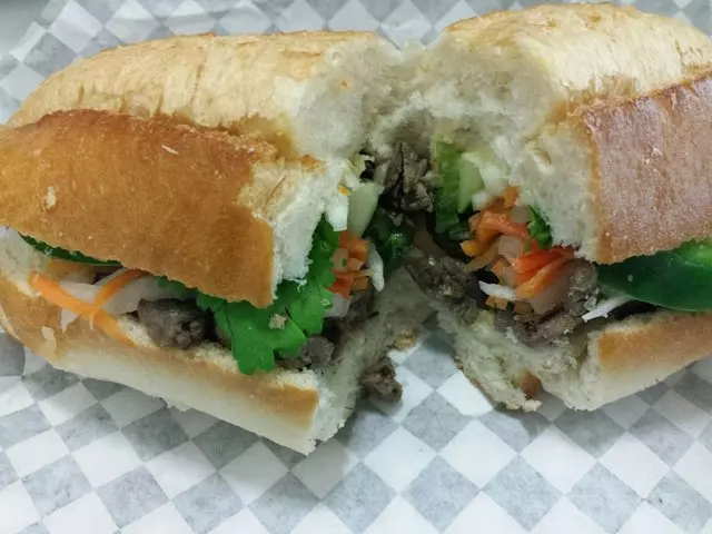 Annie’s Deli
