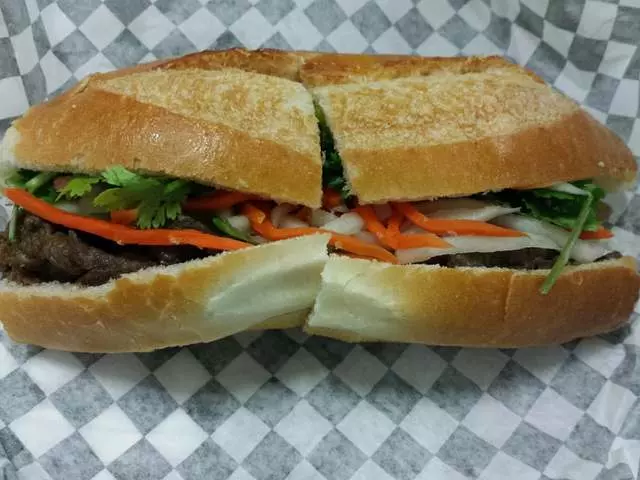 Annie’s Deli