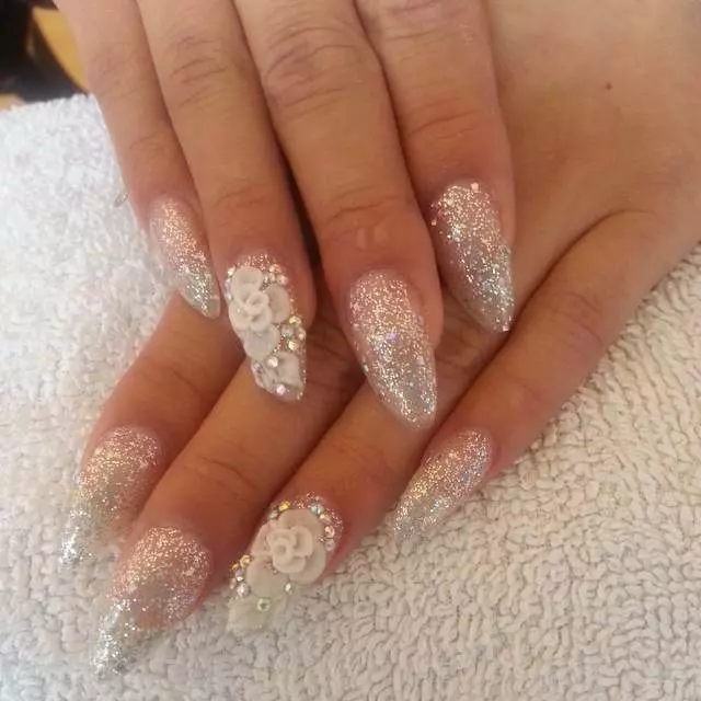 Ann & Amy’s Nails