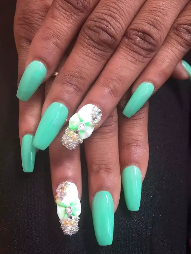 Ann & Amy’s Nails