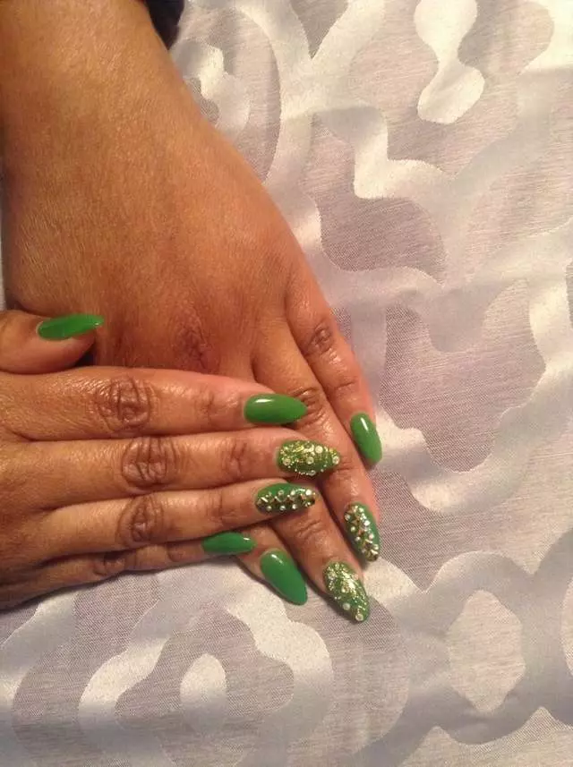 Ann & Amy’s Nails