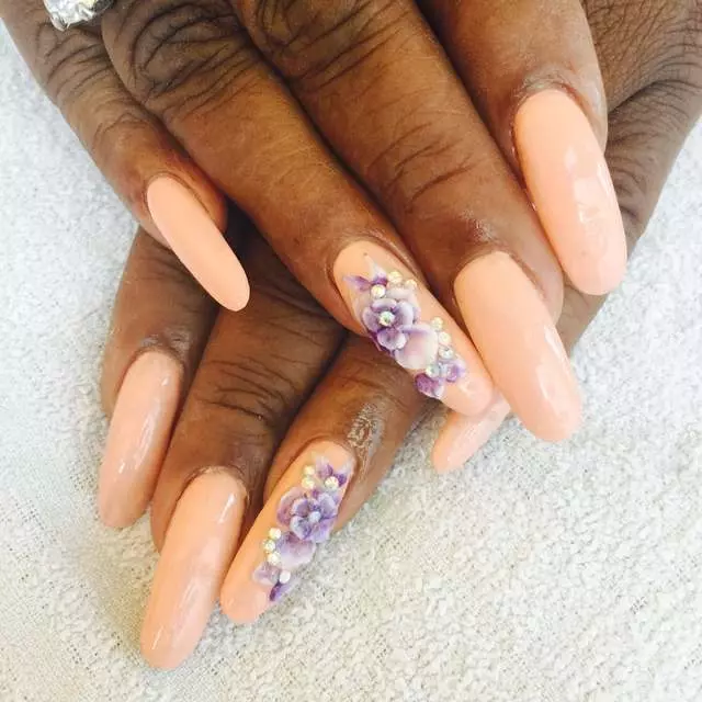 Ann & Amy’s Nails
