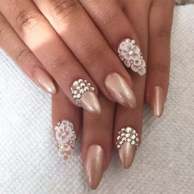 Ann & Amy’s Nails