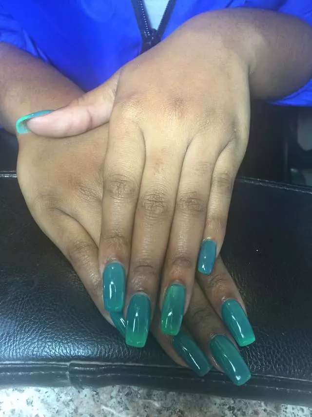 Ann & Amy’s Nails