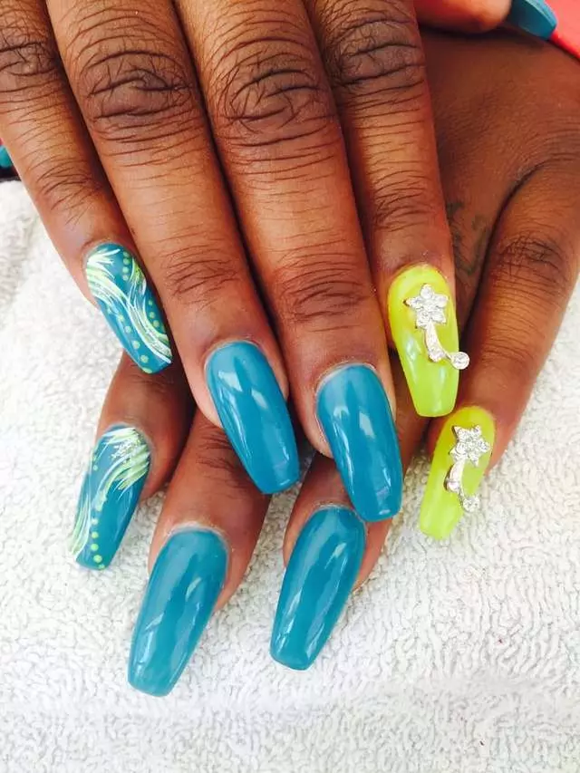 Ann & Amy’s Nails