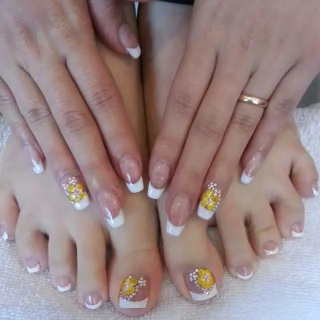 Ann & Amy’s Nails
