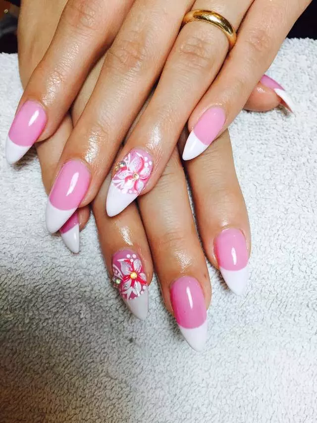 Ann & Amy’s Nails