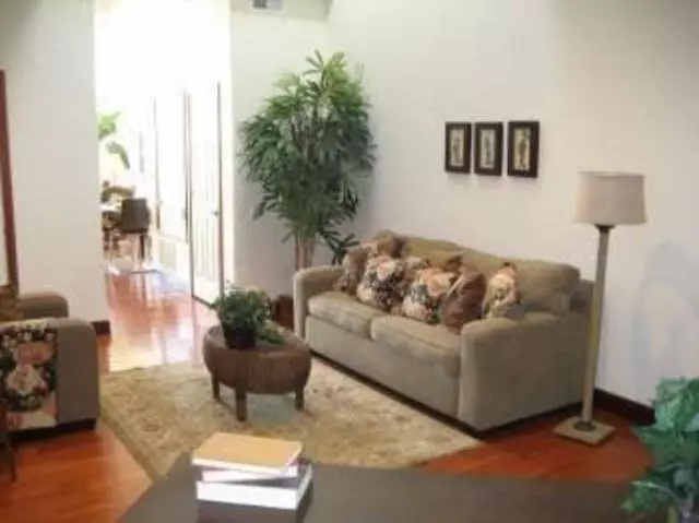 320 10th Street Condos