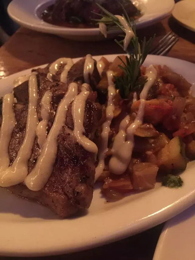 À Côté Restaurant