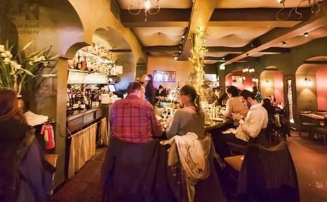 À Côté Restaurant