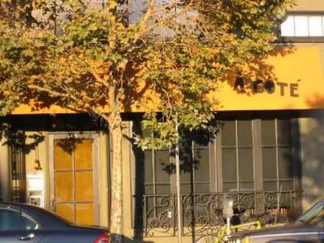 À Côté Restaurant