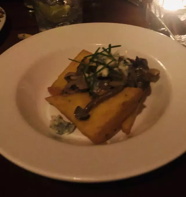 À Côté Restaurant