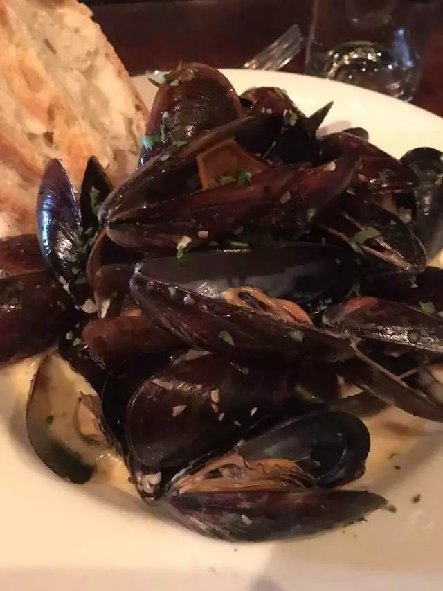 À Côté Restaurant