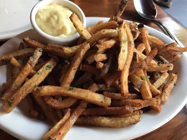 À Côté Restaurant
