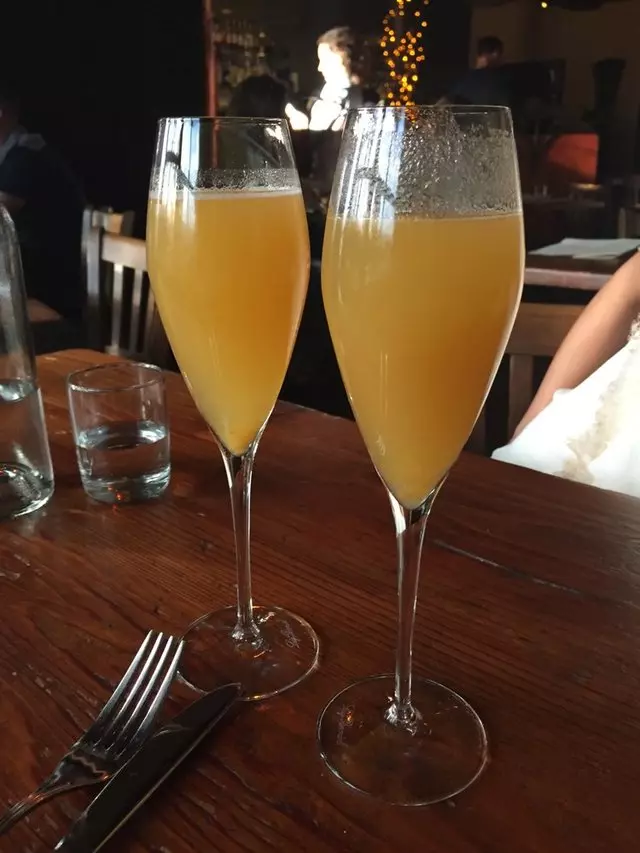 À Côté Restaurant