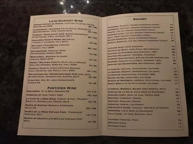 À Côté Restaurant
