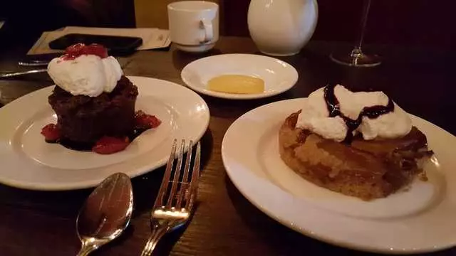À Côté Restaurant