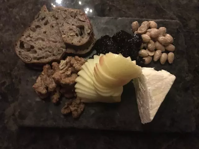 À Côté Restaurant
