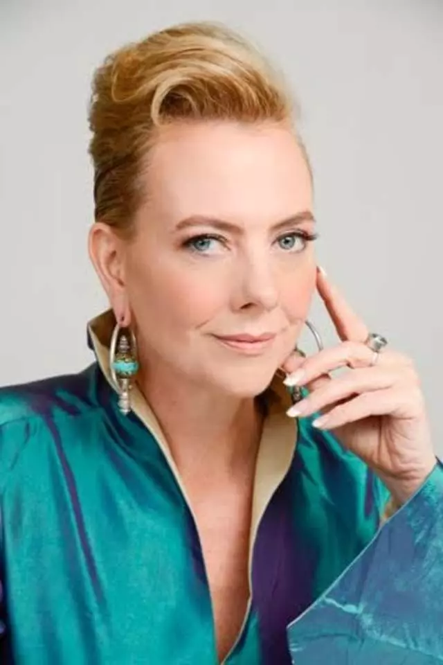 Amanda Elo'esh Johnsen, MA