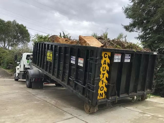 Blue Bay Dumpster & Recycling