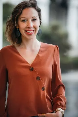 Nicole Byrne, MFT