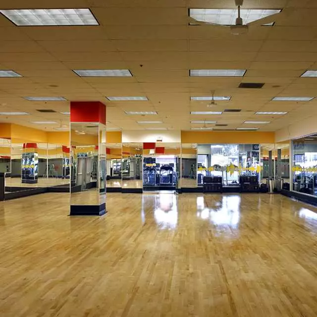 24 Hour Fitness - Oakland