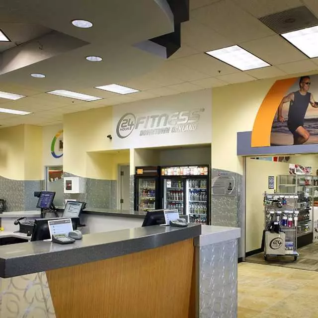 24 Hour Fitness - Oakland