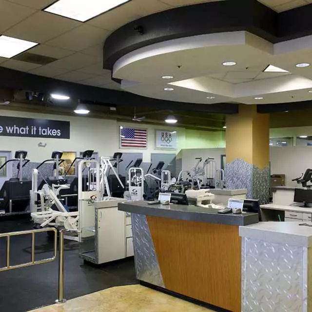 24 Hour Fitness - Oakland