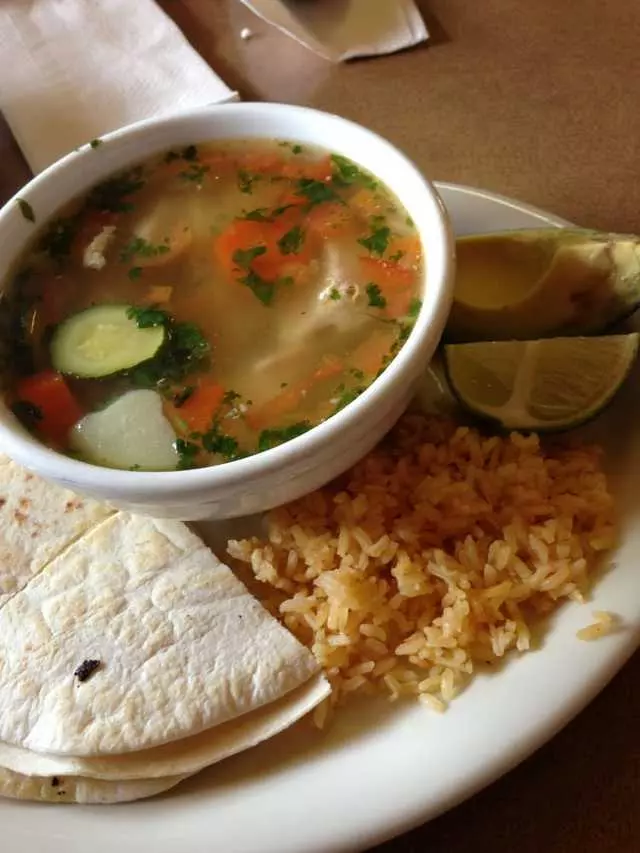 4 Caminos Restaurant
