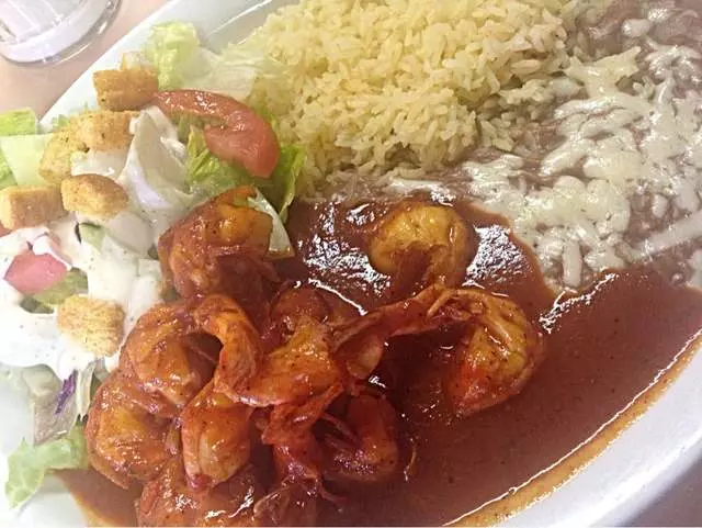 4 Caminos Restaurant