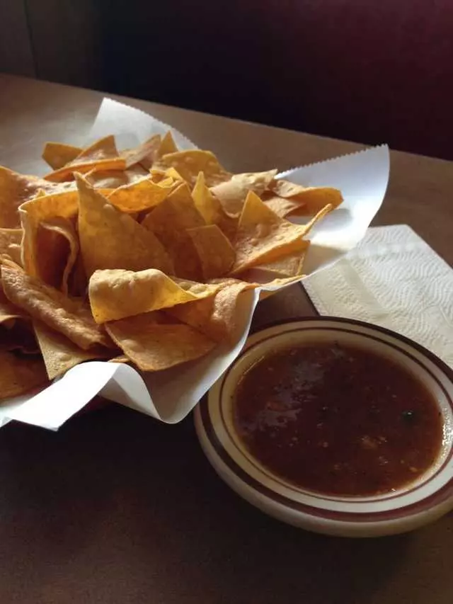 4 Caminos Restaurant