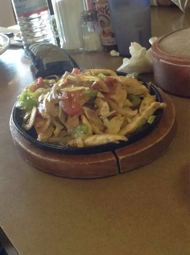 4 Caminos Restaurant