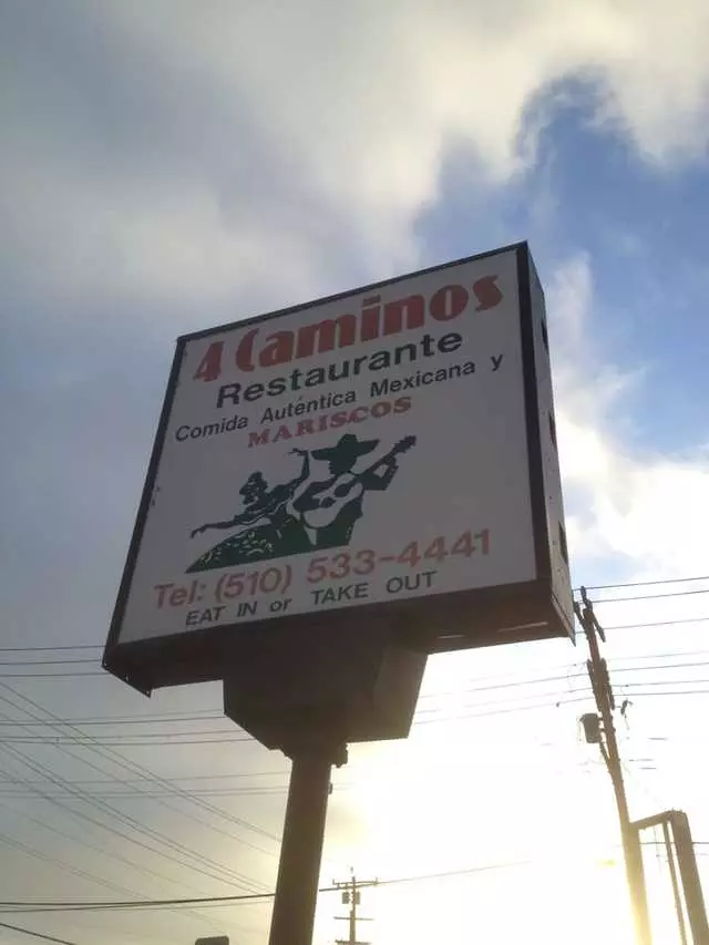 4 Caminos Restaurant