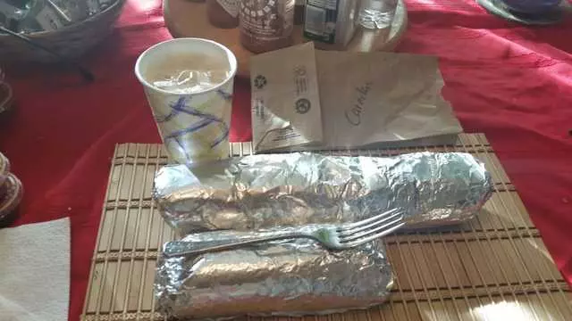 4 Caminos Restaurant