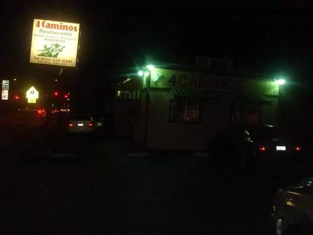 4 Caminos Restaurant