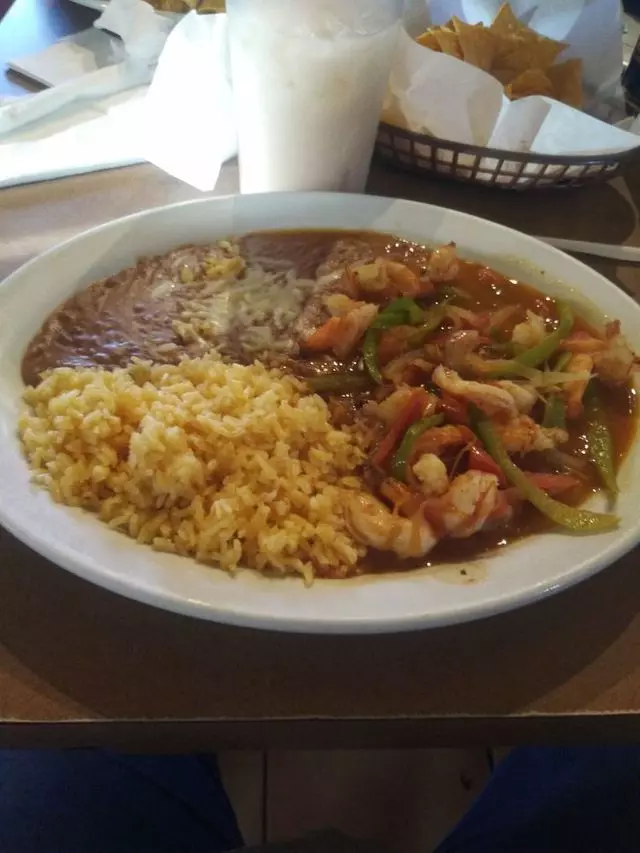 4 Caminos Restaurant