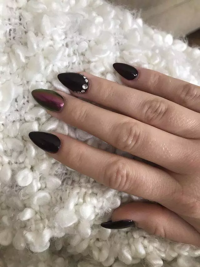 About Beauty Nails