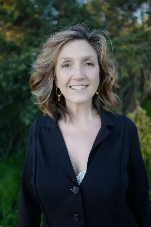 Christina Sophie Intimacy Coaching
