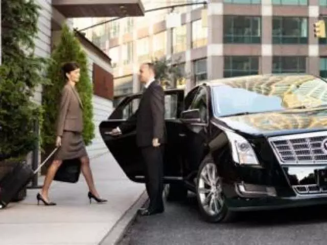 24/7 Limo & Airport Transportation Service