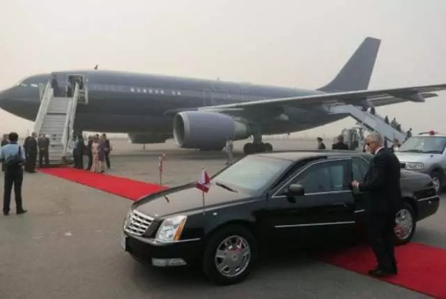 24/7 Limo & Airport Transportation Service