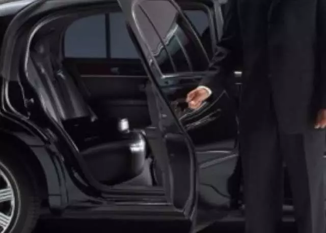 24/7 Limo & Airport Transportation Service