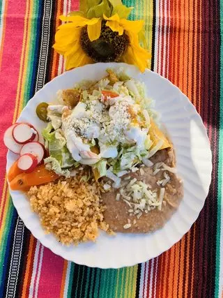 La Tortilla Taco Truck